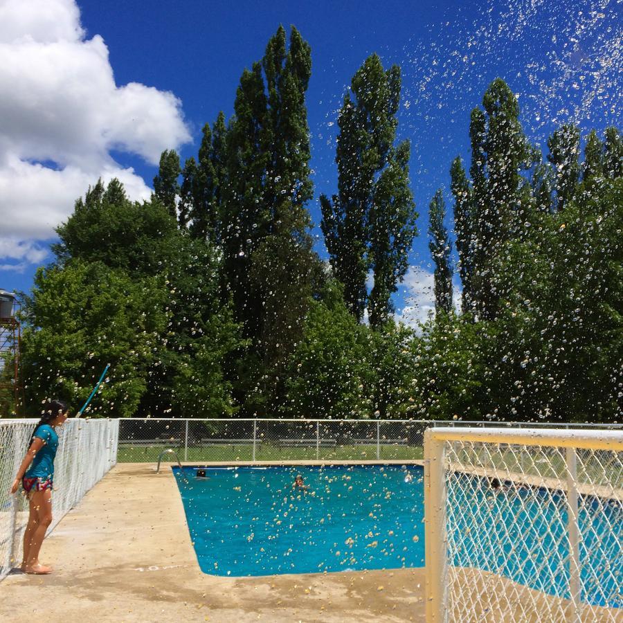 Camping & Hospedaje Rio Laja Villa El Manzano  Esterno foto